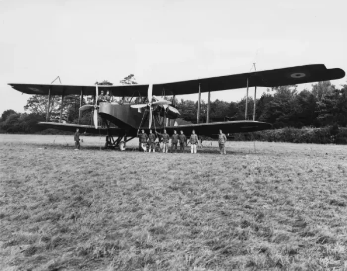 Framed Print : Handley Page plane, AFC Training Depot, UK, WW1 Framed Print : Handley Page plane, AFC Training Depot, UK, WW1