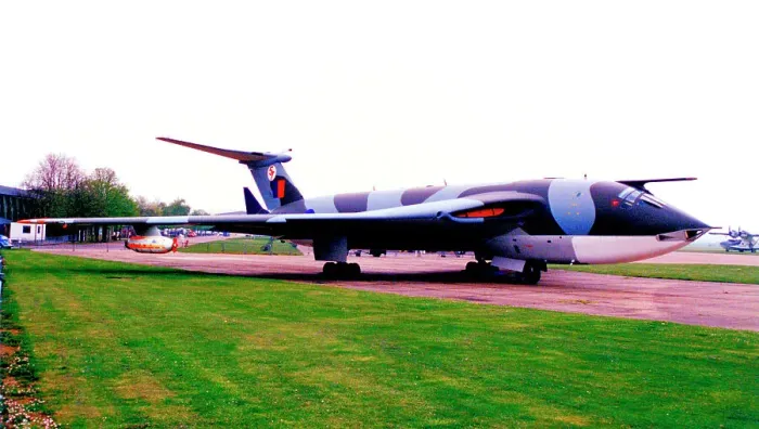 Framed Print : Handley Page Victor K.1A XH648 Framed Print : Handley Page Victor K.1A XH648