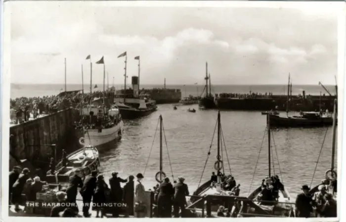Framed Print : The Harbour, Bridlington, Yorkshire Framed Print : The Harbour, Bridlington, Yorkshire