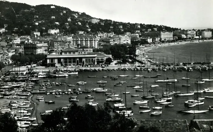 Framed Print : The Harbour and Casino at Cannes, France Framed Print : The Harbour and Casino at Cannes, France