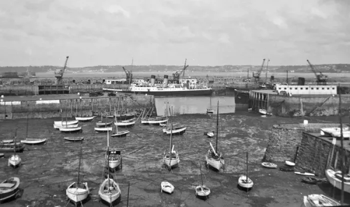 Framed Print : Harbour with fishing boats Framed Print : Harbour with fishing boats