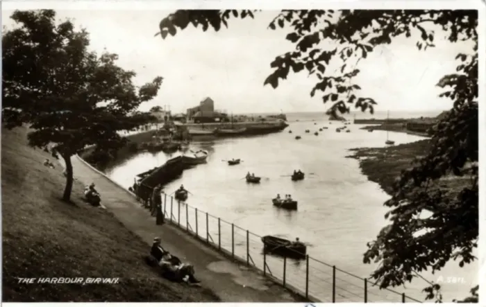 Framed Print : The Harbour, Girvan, Ayrshire