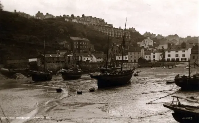 Framed Print : The Harbour, Ilfracombe, Devon Framed Print : The Harbour, Ilfracombe, Devon