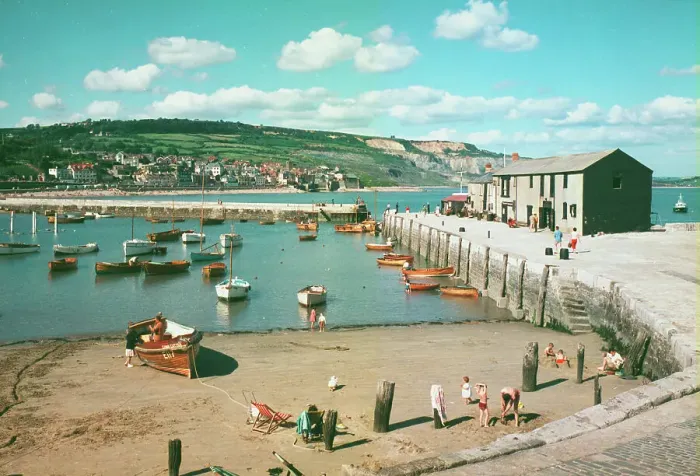 Framed Print : The harbour, Lyme Regis Framed Print : The harbour, Lyme Regis