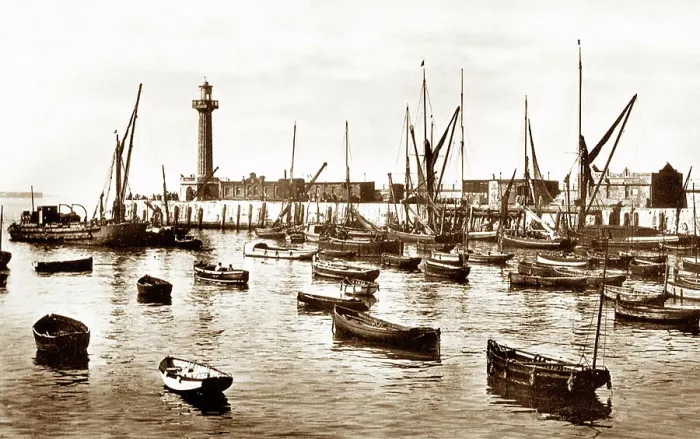 Framed Print : The Harbour, Margate early 1900's Framed Print : The Harbour, Margate early 1900's