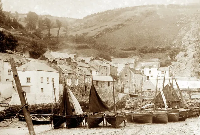 Framed Print : The harbour, Polperro early 1900's Framed Print : The harbour, Polperro early 1900's