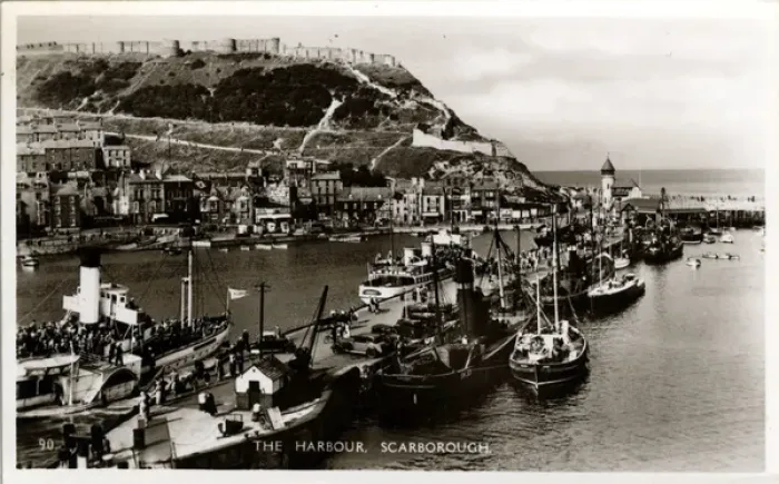 Framed Print : The Harbour, Scarborough, Yorkshire Framed Print : The Harbour, Scarborough, Yorkshire
