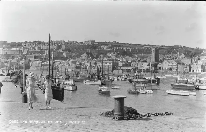 Framed Print : The Harbour, St. Ives