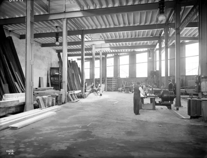 Framed Print : Harland & Wolff Collection - National Museums NI Framed Print : Harland & Wolff Collection - National Museums NI