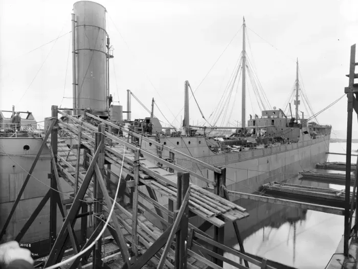 Framed Print : Harland & Wolff Collection - National Museums NI Framed Print : Harland & Wolff Collection - National Museums NI