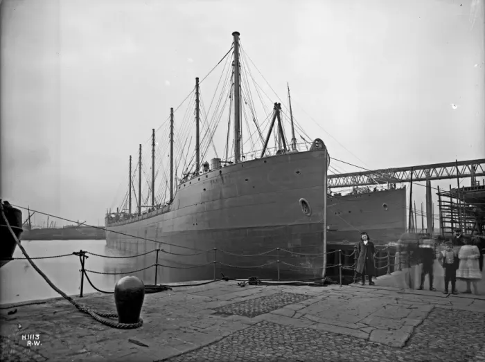 Framed Print : Harland & Wolff Collection - National Museums NI Framed Print : Harland & Wolff Collection - National Museums NI