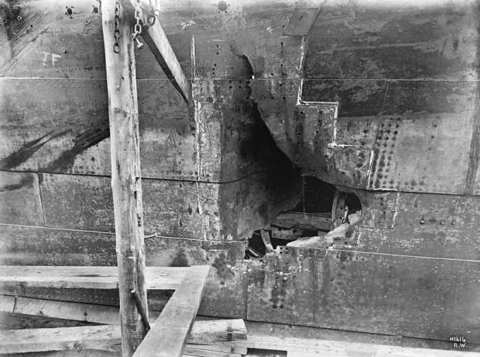 Framed Print : Harland & Wolff Collection - National Museums NI Framed Print : Harland & Wolff Collection - National Museums NI