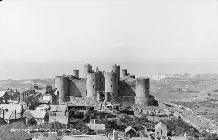 Framed Print : Harlech Castle Framed Print : Harlech Castle