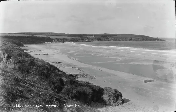 Framed Print : Harlyn Bay, Padstow Framed Print : Harlyn Bay, Padstow