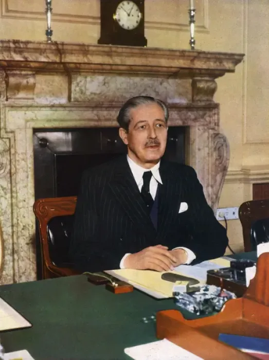 Framed Print : Harold MacMillan Framed Print : Harold MacMillan