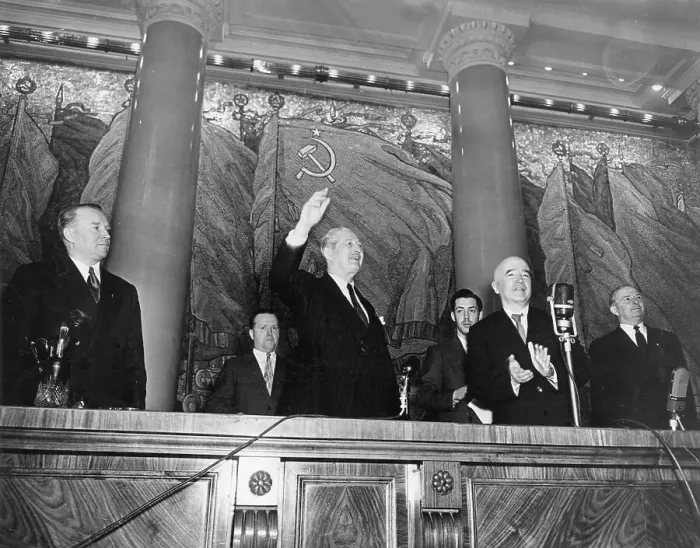 Framed Print : Harold Macmillan during a visit to Soviet Russia Framed Print : Harold Macmillan during a visit to Soviet Russia