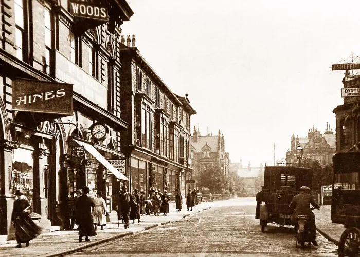 Framed Print : Harrogate - Princes Street Framed Print : Harrogate - Princes Street