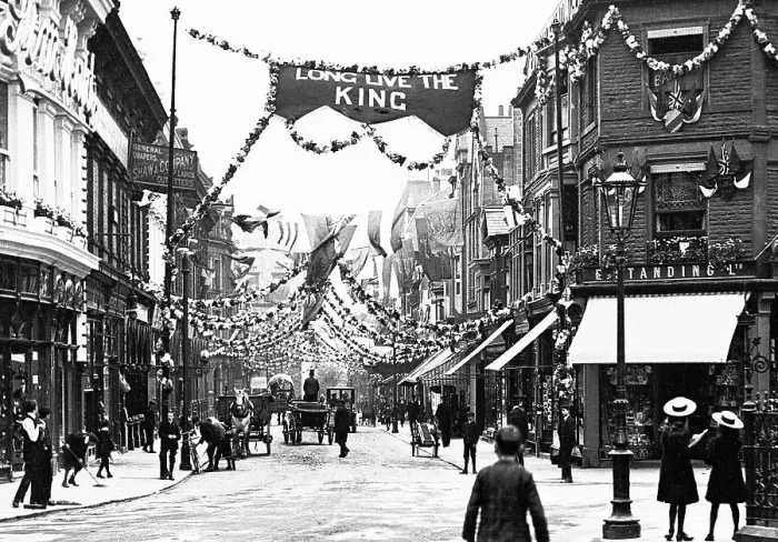 Framed Print : Harrogate - Royal Celebration Framed Print : Harrogate - Royal Celebration