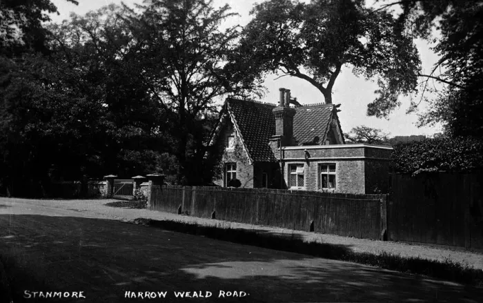 Framed Print : Harrow Weald Road, Stanmore, Middlesex Framed Print : Harrow Weald Road, Stanmore, Middlesex
