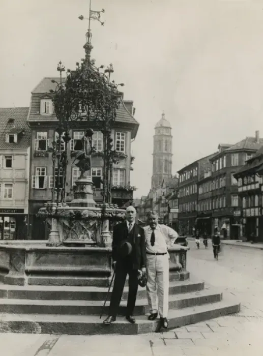 Framed Print : Harry Price and C. E. M. Joad in Gottingen Framed Print : Harry Price and C. E. M. Joad in Gottingen