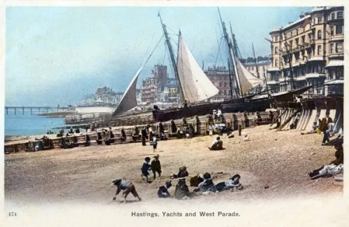 Framed Print : Hastings, Yachts and West Parade Framed Print : Hastings, Yachts and West Parade