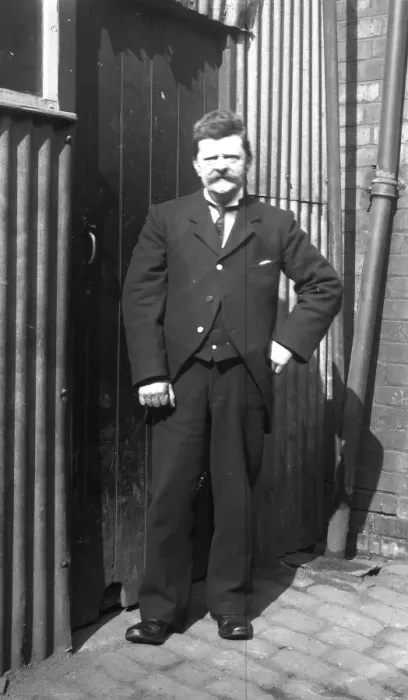 Framed Print : Hatworks employee at Battersbys factory Framed Print : Hatworks employee at Battersbys factory