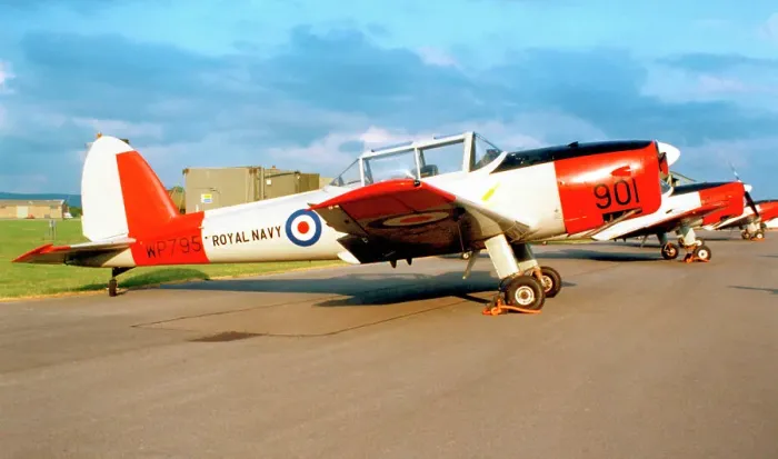 Framed Print : de Havilland Canada DHC. 1 Chipmunk T. 10 WP795 - 901 Framed Print : de Havilland Canada DHC. 1 Chipmunk T. 10 WP795 - 901