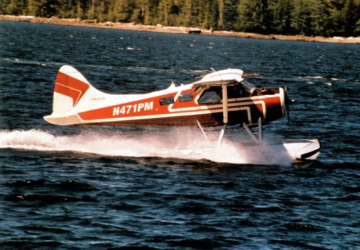 Framed Print : de Havilland Canada DHC-2 Beaver N471PM
