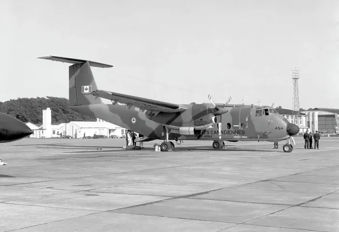 Framed Print : de Havilland Canada DHC-5A Buffalo 9454 Framed Print : de Havilland Canada DHC-5A Buffalo 9454