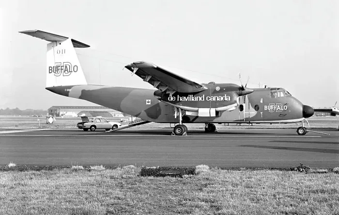 Framed Print : de Havilland Canada DHC-5D Buffalo C-GBUF Framed Print : de Havilland Canada DHC-5D Buffalo C-GBUF