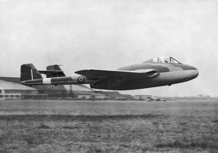 Framed Print : de Havilland DH-100 Vampire Framed Print : de Havilland DH-100 Vampire