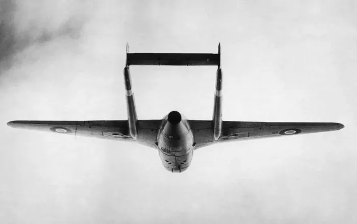 Framed Print : de Havilland DH-100 Vampire Framed Print : de Havilland DH-100 Vampire