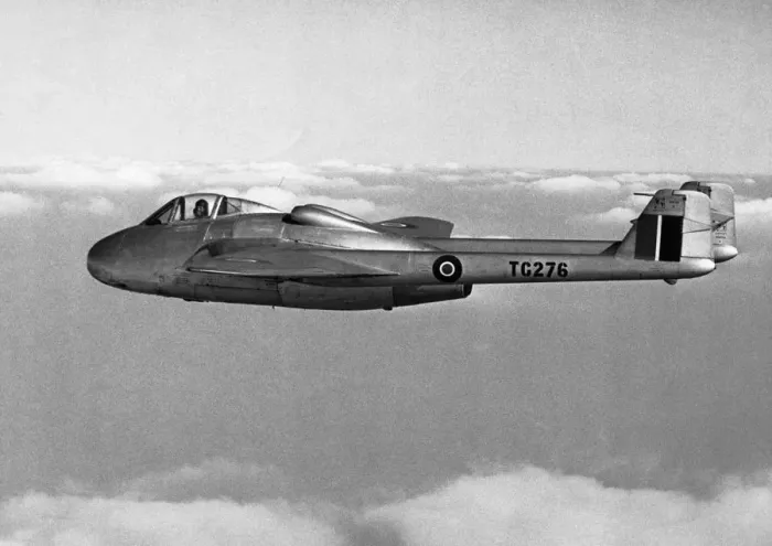Framed Print : de Havilland DH-100 Vampire Framed Print : de Havilland DH-100 Vampire