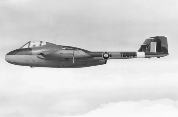 Framed Print : de Havilland DH-100 Vampire Framed Print : de Havilland DH-100 Vampire