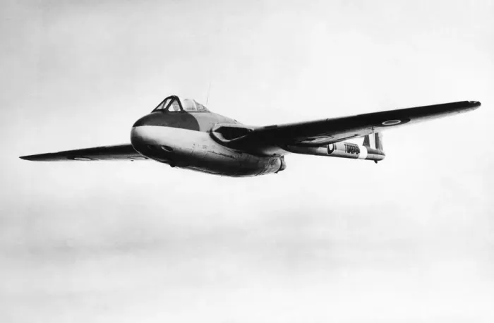 Framed Print : de Havilland DH-100 Vampire Framed Print : de Havilland DH-100 Vampire