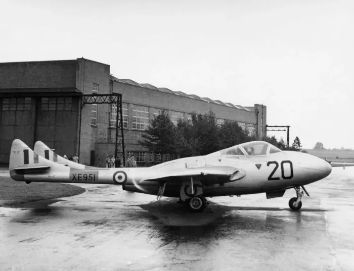 Framed Print : de Havilland DH-100 Vampire Framed Print : de Havilland DH-100 Vampire