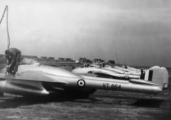 Framed Print : de Havilland DH-100 Vampire Framed Print : de Havilland DH-100 Vampire
