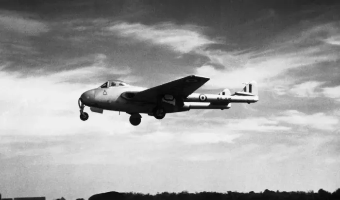 Framed Print : de Havilland DH-100 Vampire Framed Print : de Havilland DH-100 Vampire