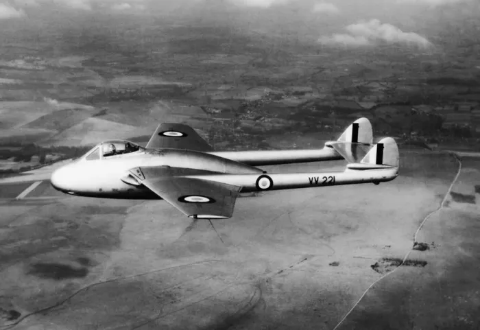 Framed Print : de Havilland DH-100 Vampire Framed Print : de Havilland DH-100 Vampire
