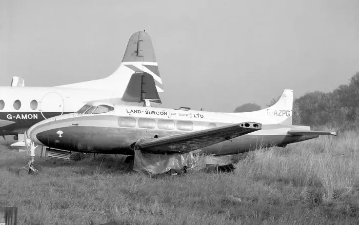 Framed Print : de Havilland DH. 104 Dove 5 G-AZPG Framed Print : de Havilland DH. 104 Dove 5 G-AZPG