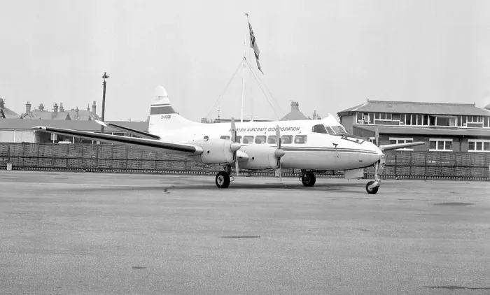 Framed Print : de Havilland DH. 113 Heron G-AOGW Framed Print : de Havilland DH. 113 Heron G-AOGW
