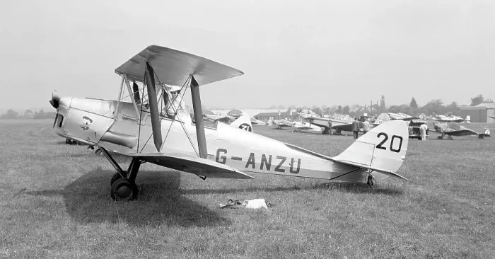 Framed Print : de Havilland DH. 82A Tiger Moth G-ANZU Framed Print : de Havilland DH. 82A Tiger Moth G-ANZU