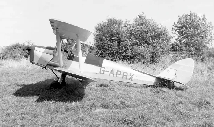 Framed Print : de Havilland DH. 82A Tiger Moth G-APRX Framed Print : de Havilland DH. 82A Tiger Moth G-APRX