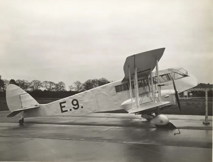Framed Print : de Havilland DH-84 Dragon Framed Print : de Havilland DH-84 Dragon