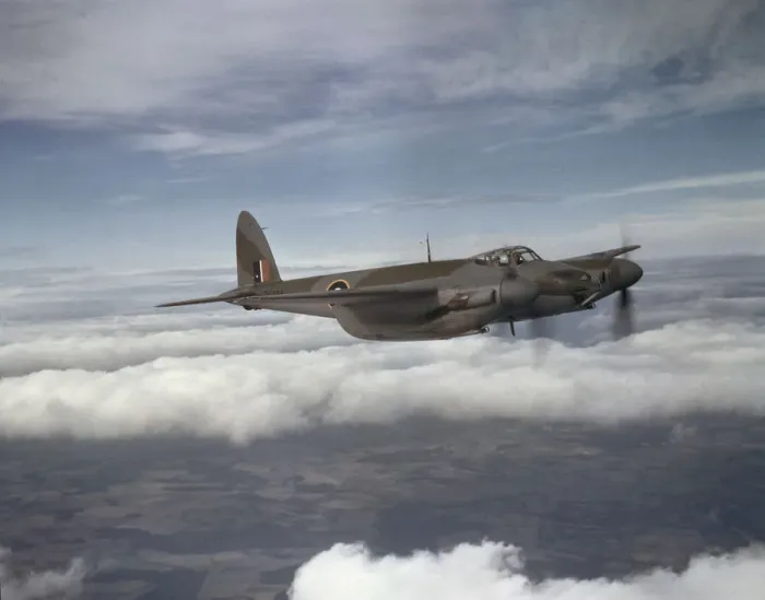 Framed Print : de Havilland DH-98 Mosquito
