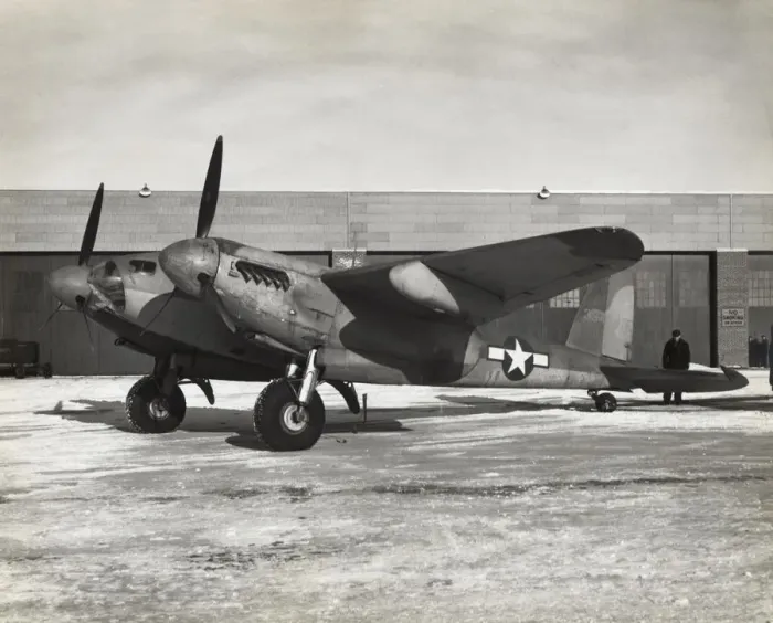 Framed Print : de Havilland DH-98 Mosquito Framed Print : de Havilland DH-98 Mosquito