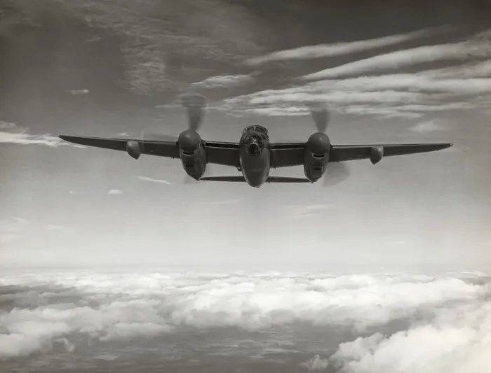 Framed Print : de Havilland DH-98 Mosquito Framed Print : de Havilland DH-98 Mosquito