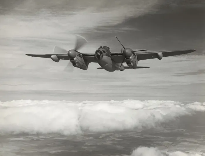 Framed Print : de Havilland DH-98 Mosquito B-16 Framed Print : de Havilland DH-98 Mosquito B-16