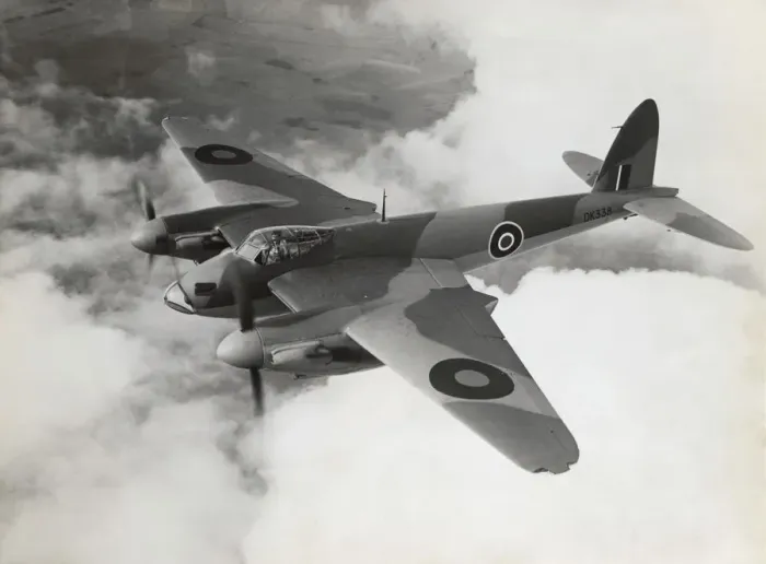 Framed Print : de Havilland DH-98 Mosquito B-4 Framed Print : de Havilland DH-98 Mosquito B-4