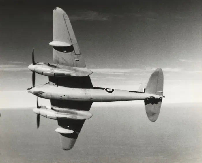 Framed Print : de Havilland DH-98 Mosquito FB-6 Framed Print : de Havilland DH-98 Mosquito FB-6